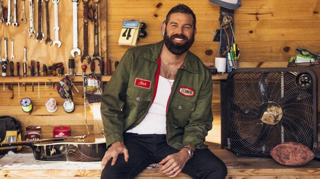 Jordan Davis promotional image for event at The SSE Arena Belfast